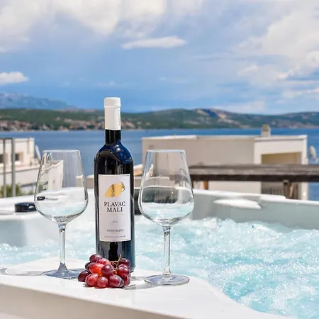 Vila Costabella With Heated Pool