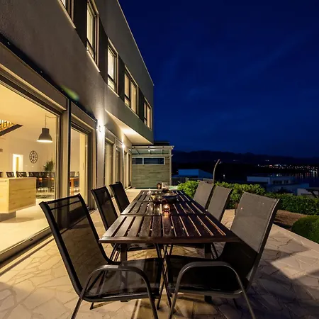 Costabella With Heated Pool *