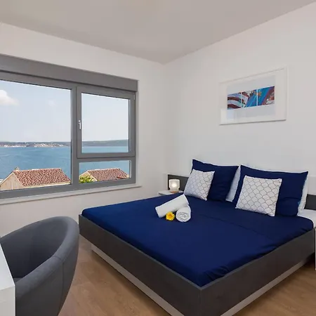 Vila Costabella With Heated Pool