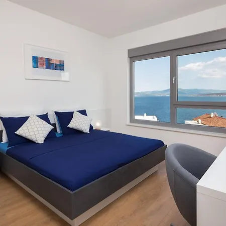Vila Costabella With Heated Pool