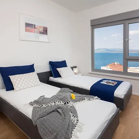 Costabella With Heated Pool Vila Posedarje