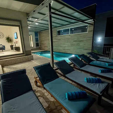 Costabella With Heated Pool *