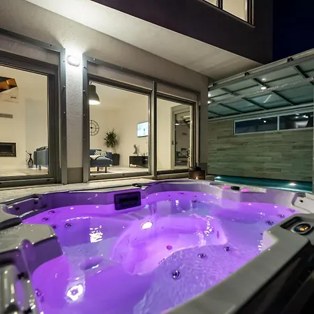 Costabella With Heated Pool *