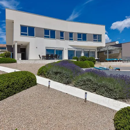 Costabella With Heated Pool *