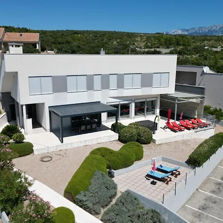 Costabella With Heated Pool * Posedarje