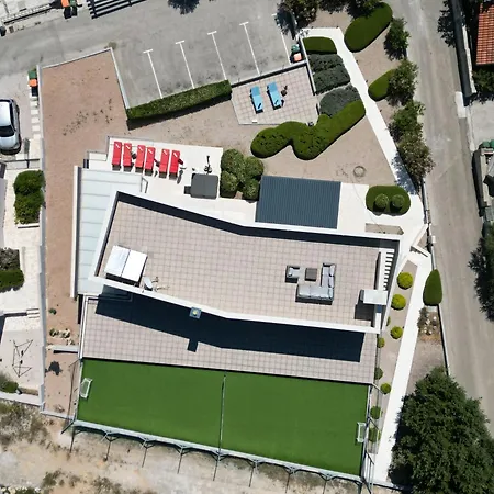 Costabella With Heated Pool *