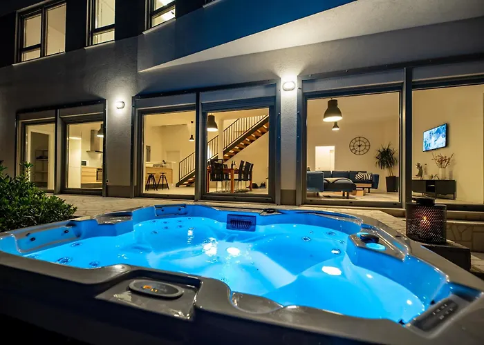 Costabella With Heated Pool Villa