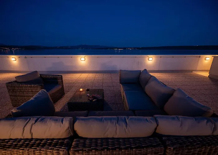 Costabella With Heated Pool Villa Posedarje