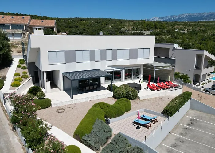 Costabella With Heated Pool * Posedarje