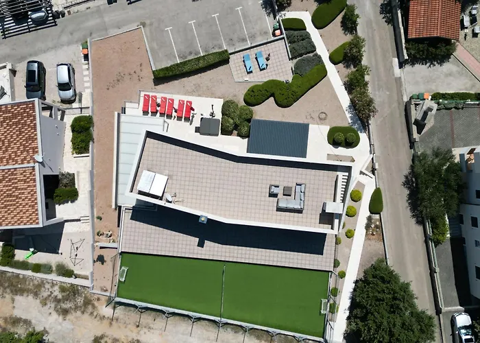 Costabella With Heated Pool *